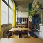 Hostel Dante *
