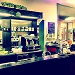 Hostel Dante *