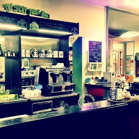 Hostel Dante *